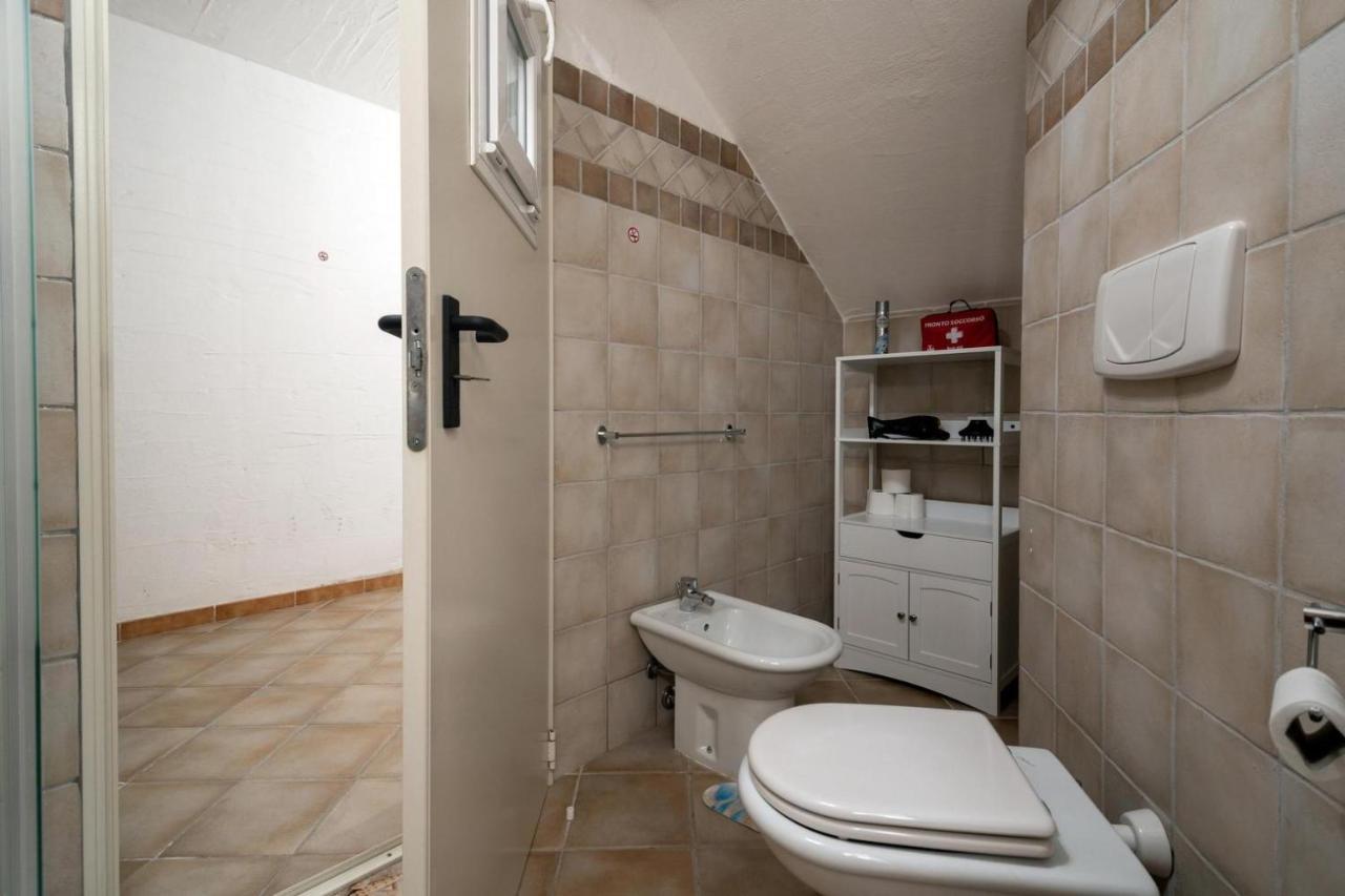 L'Estasi Tanca Piras A Bordo Piscina Con Vista Mare Villa Nebida Eksteriør billede