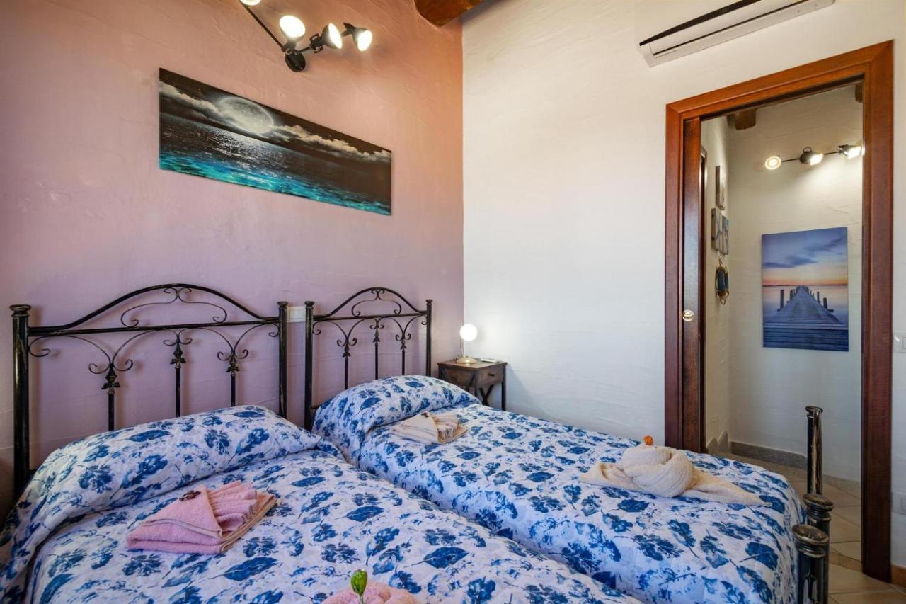L'Estasi Tanca Piras A Bordo Piscina Con Vista Mare Villa Nebida Eksteriør billede