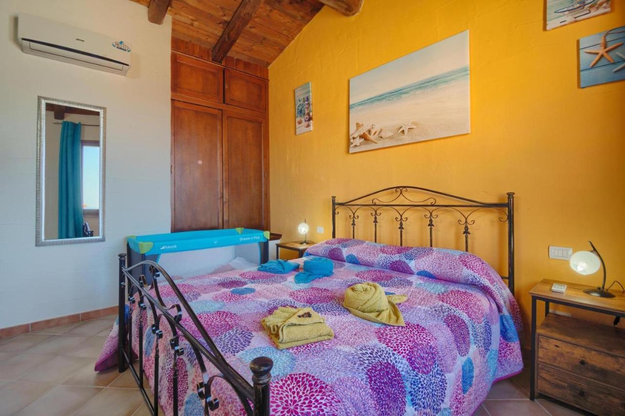 L'Estasi Tanca Piras A Bordo Piscina Con Vista Mare Villa Nebida Eksteriør billede