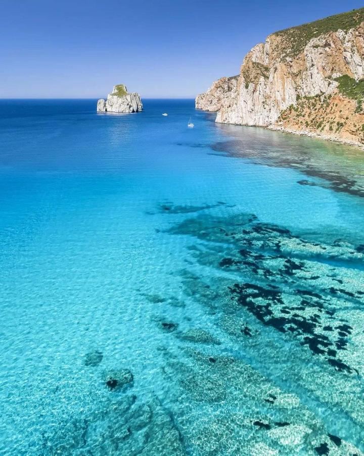 L'Estasi Tanca Piras A Bordo Piscina Con Vista Mare Villa Nebida Eksteriør billede