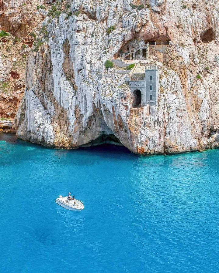 L'Estasi Tanca Piras A Bordo Piscina Con Vista Mare Villa Nebida Eksteriør billede